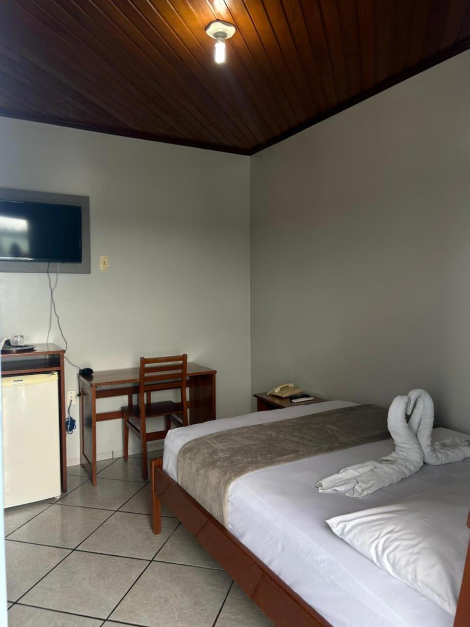 Swamy Hotel Cruzeiro do Sul  Zimmer foto
